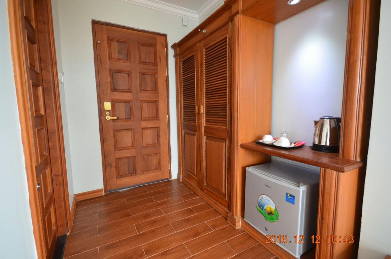 Hotel Thipaw Hsipaw Buitenkant foto