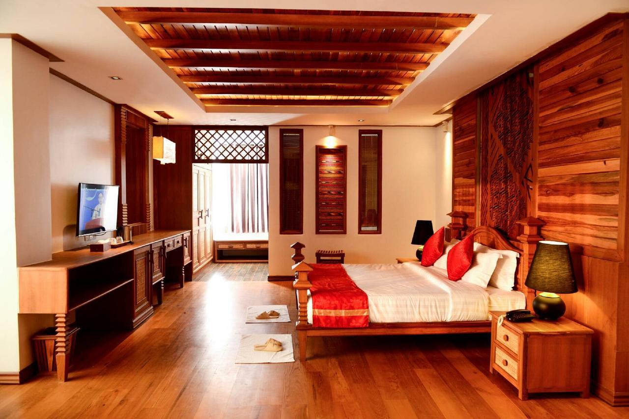 Hotel Thipaw Hsipaw Buitenkant foto