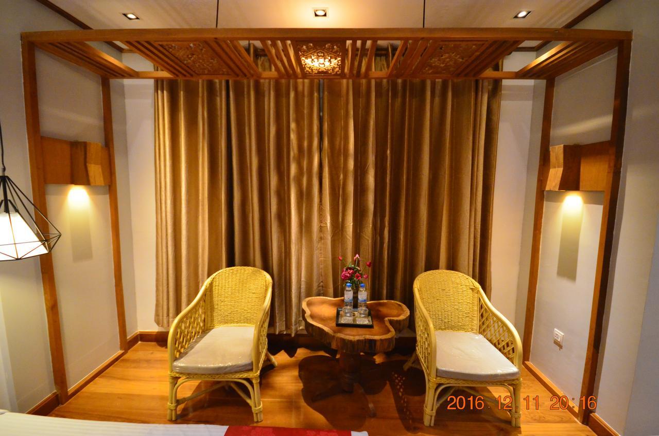 Hotel Thipaw Hsipaw Buitenkant foto