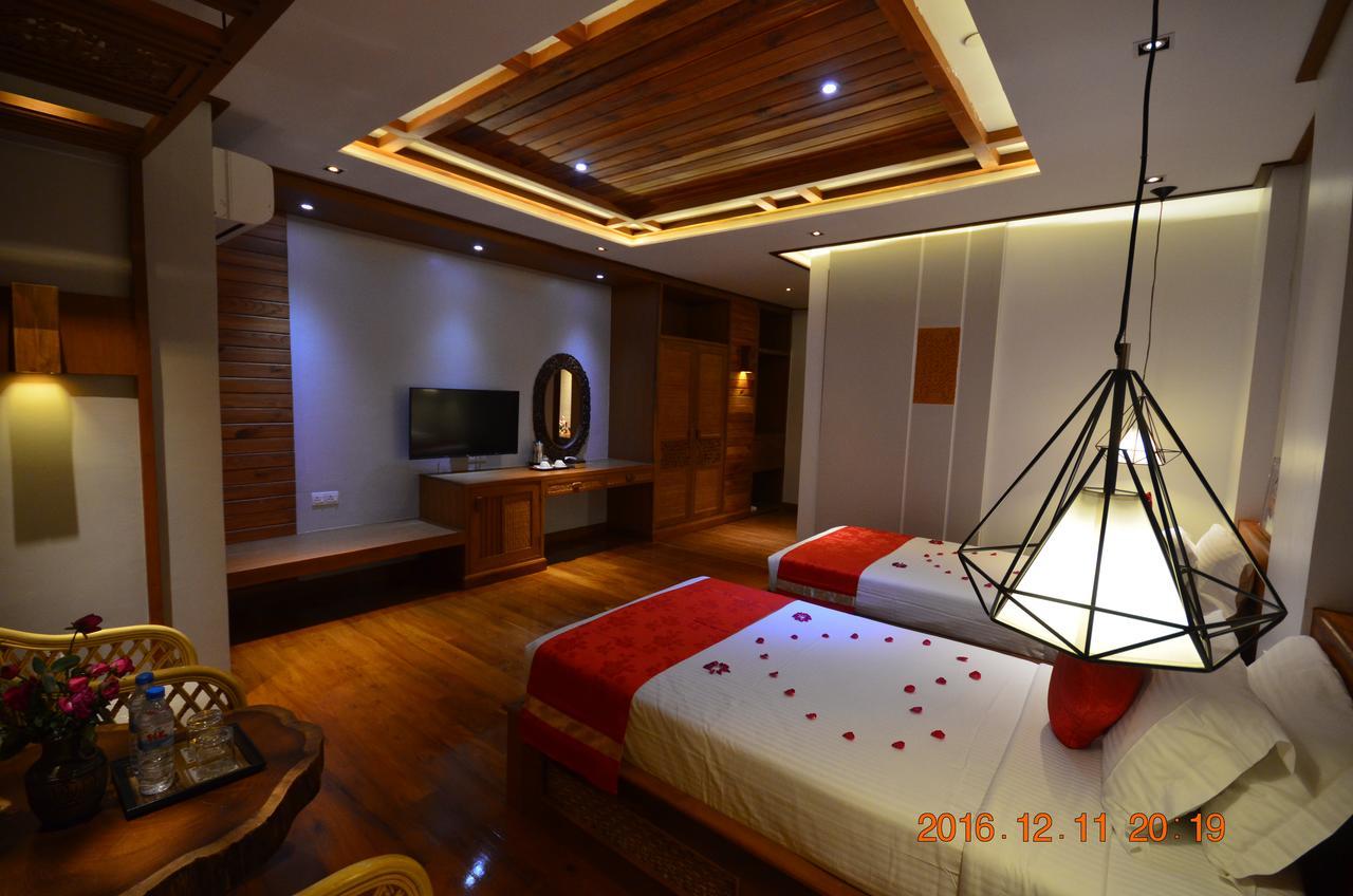 Hotel Thipaw Hsipaw Buitenkant foto