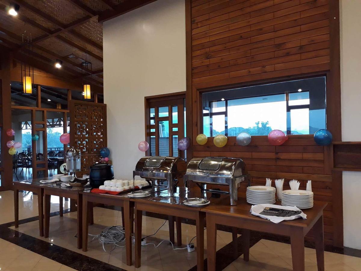 Hotel Thipaw Hsipaw Buitenkant foto