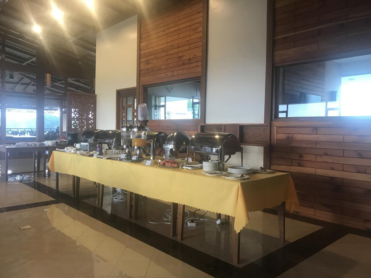 Hotel Thipaw Hsipaw Buitenkant foto